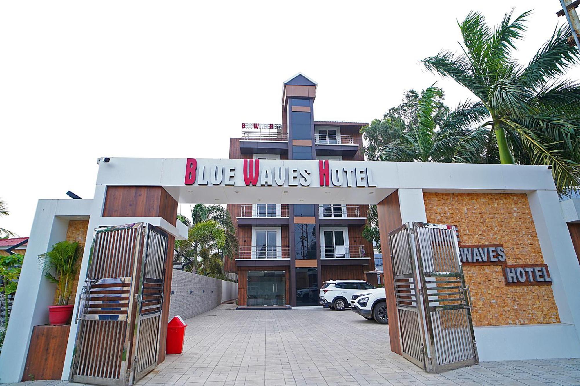 Blue Waves Hotel Tajpur 外观 照片