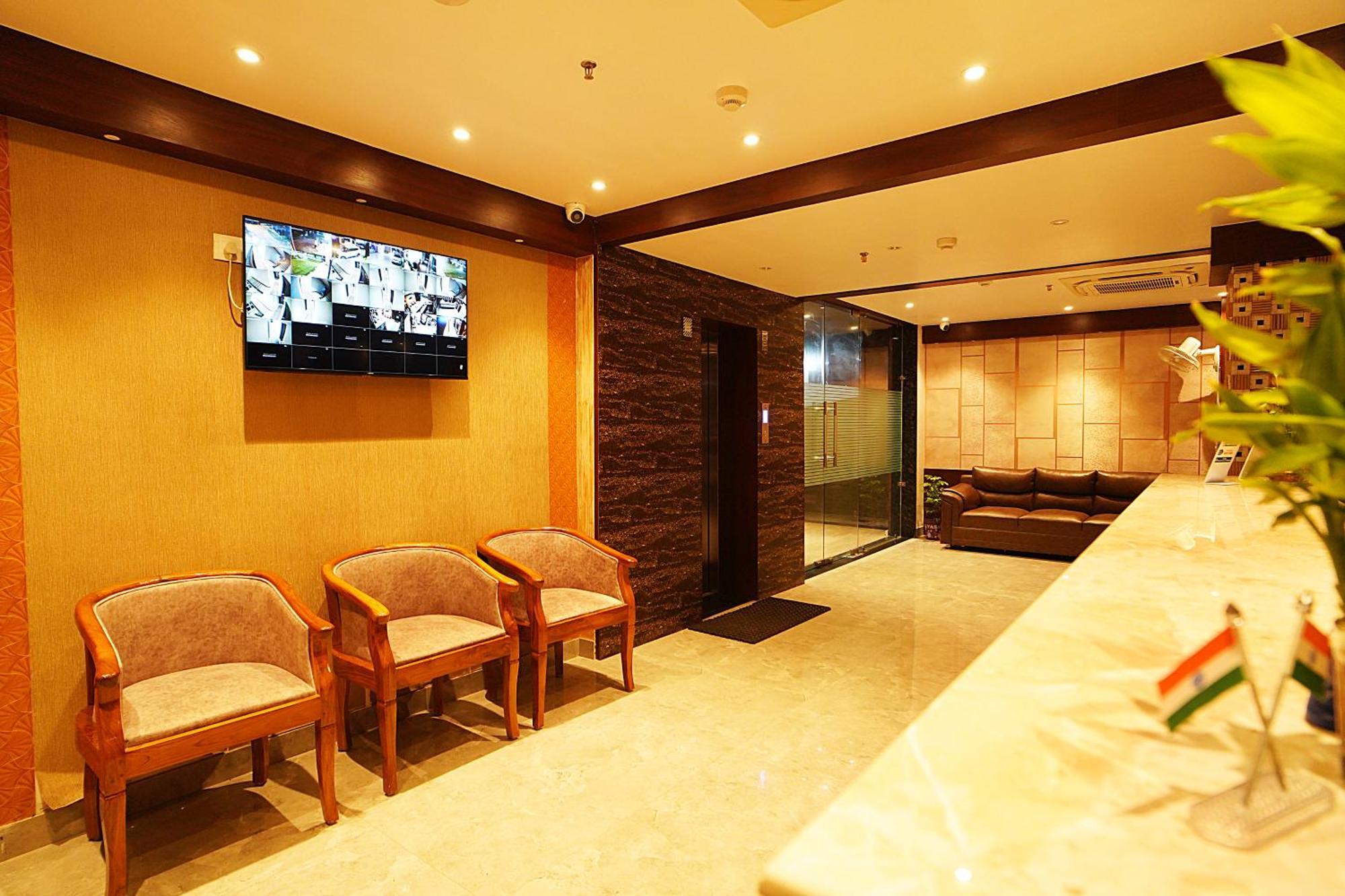 Blue Waves Hotel Tajpur 外观 照片